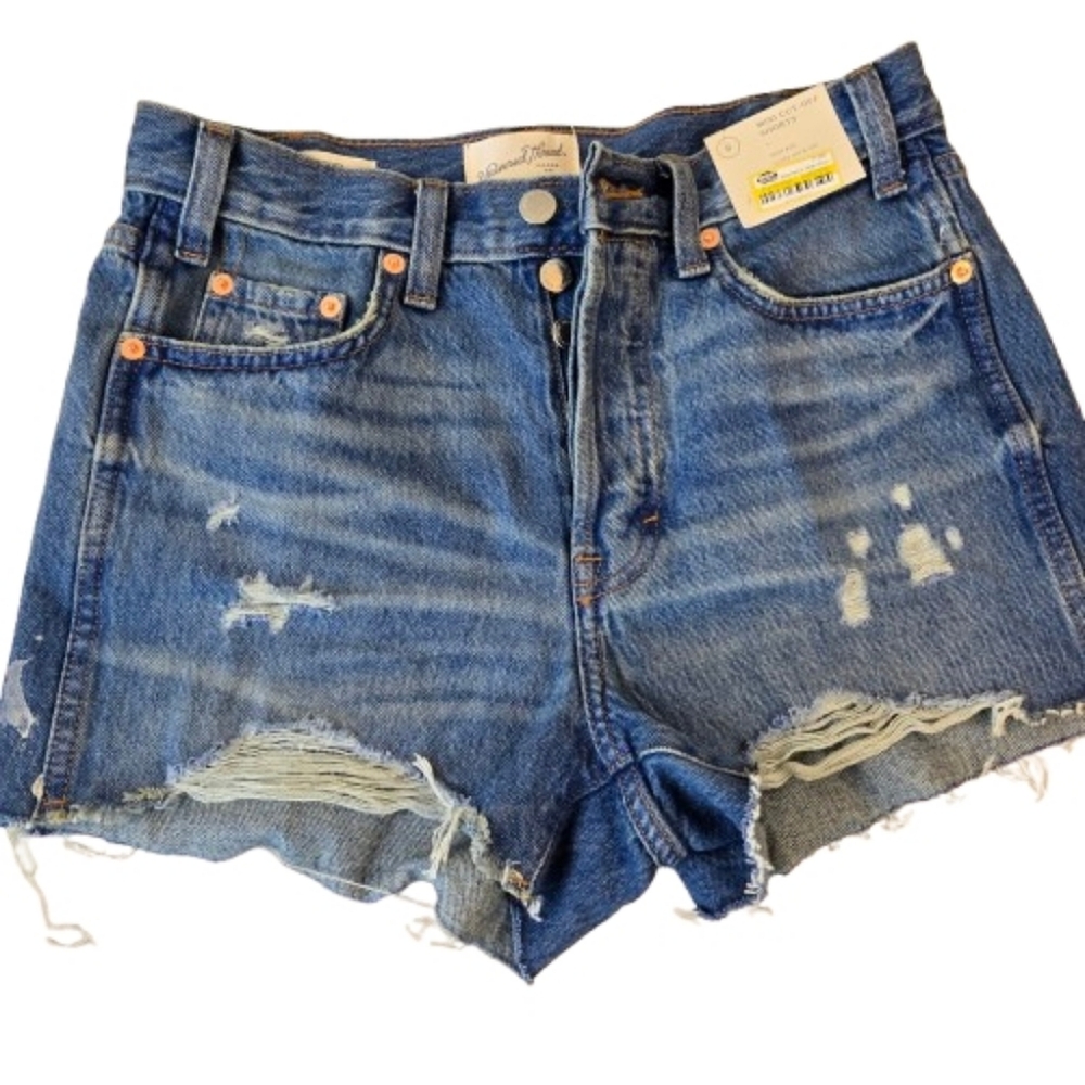 NWT Universal Thread Distressed Denim Cutoff Shorts Size 6